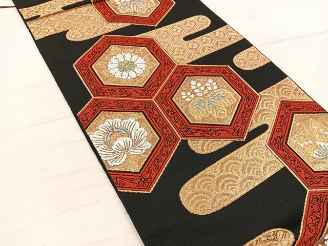 平和屋着物◎六通柄　本袋帯　唐織　都錦　エ霞亀甲花文　黒地　金糸　正絹　逸品　BAAW1722mz