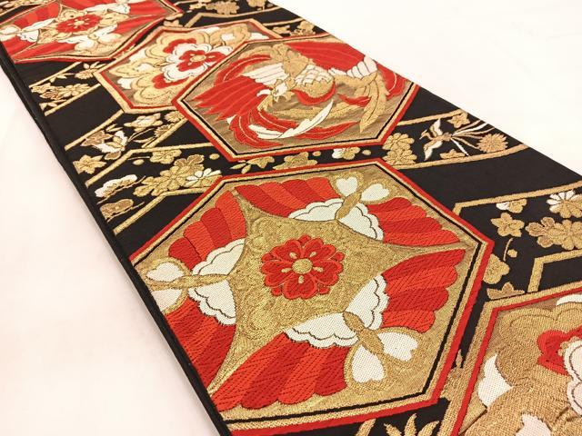 平和屋着物◎六通柄袋帯　唐織　鳳凰亀甲花蝶文　黒地　金糸　正絹　逸品　BAAW2142yc