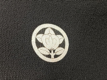 平和屋着物■豪華黒留袖 駒刺繍 道長舞蝶草葉文 金彩 正絹 逸品 BAAW2746yc
