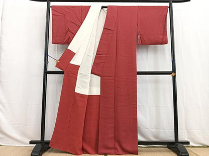 平和屋着物■染色作家　斉藤三才監修　色無地　紋意匠　臙脂色　正絹　逸品　BAAW2815yc