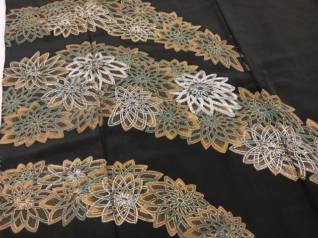 平和屋着物■豪華黒留袖　銀駒刺繍　草花文　金彩　正絹　逸品　BAAW2921yc