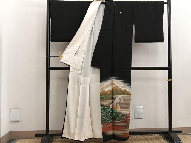 平和屋着物■豪華黒留袖　作家物　手描き　樹林風景文　暈し染め　金彩　正絹　逸品　BAAW3409mz