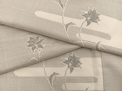 平和屋着物●本場大島紬 白大島 9マルキ エ霞枝花文 正絹 逸品 BAAW3433mz