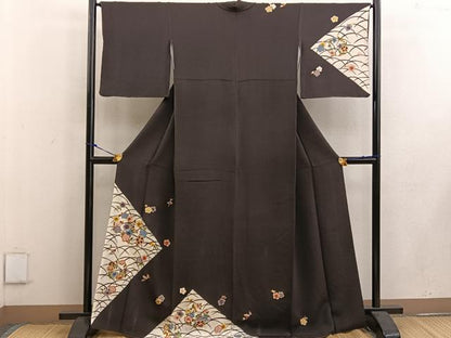 平和屋着物●訪問着 型染め 芝草梅花文 黒地 金彩 鬼しぼ縮緬 正絹 逸品 BAAW3453mz