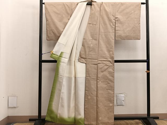 平和屋着物●本場大島紬 丸宮織物謹製 9マルキ 草木染 幾何学文様 証紙付き 正絹 逸品 BAAW3478mz