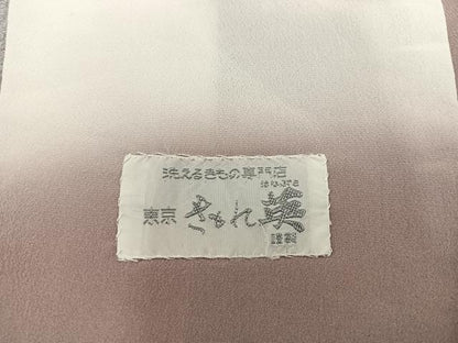 平和屋着物●洗える最高級着物 ＜英＞はなぶさ謹製 色無地 背抜き仕立て 練色 BAAW3488mz