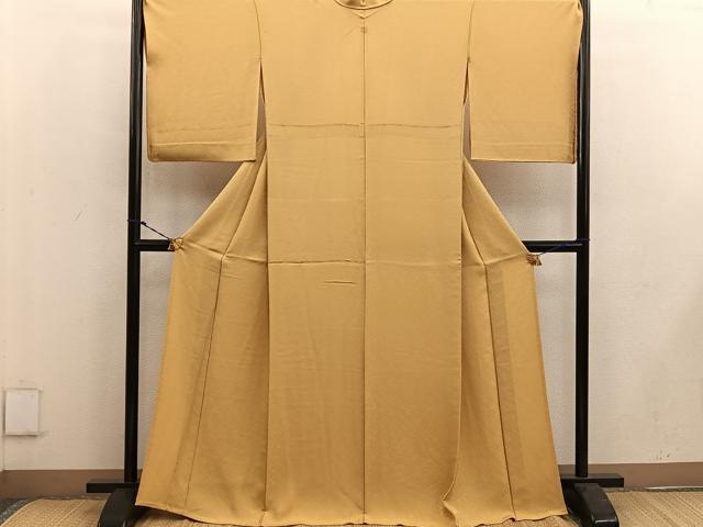 平和屋着物▽上質なお召 単衣 黄金糸 花唐草地紋 黄土色 正絹 逸品 BAAW3549mz