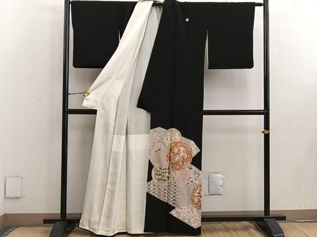 平和屋着物■豪華黒留袖　駒刺繍　鳳凰花文　金彩　正絹　逸品　BAAW3584mz