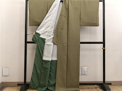 平和屋着物●上質な色無地 黄海松茶色 正絹 逸品 BAAW3650mz