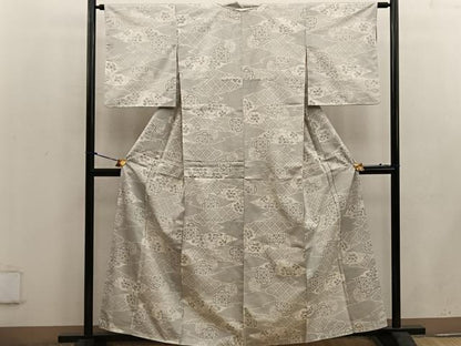 平和屋着物●本場大島紬 白大島 130亀甲 草花文 正絹 逸品 BAAW3665mz