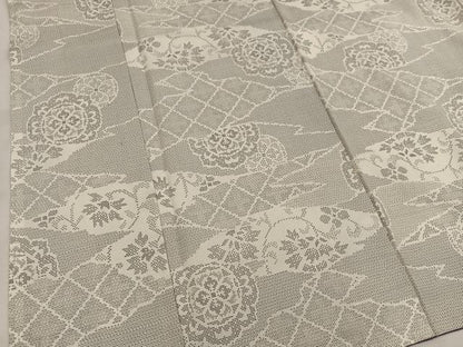 平和屋着物●本場大島紬 白大島 130亀甲 草花文 正絹 逸品 BAAW3665mz