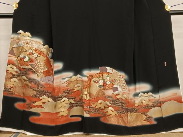 平和屋着物■豪華黒留袖　刺繍　孔雀草花文　暈し染め　金銀彩　正絹　逸品　CABF4188ev 平和屋着物□豪華黒留袖 刺繍 孔雀草花文 暈し染め 金銀彩 正絹 逸品