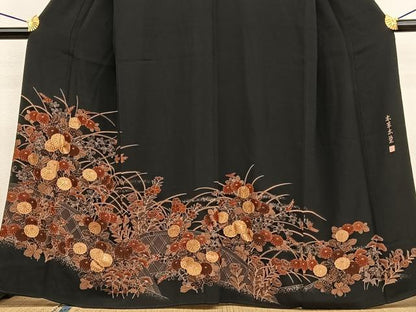 平和屋着物■豪華黒留袖　駒刺繍　本草木染　籬草花文　金彩　無落款　正絹　逸品　BAAW4705hv