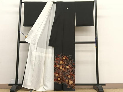 平和屋着物■豪華黒留袖　駒刺繍　本草木染　籬草花文　金彩　無落款　正絹　逸品　BAAW4705hv