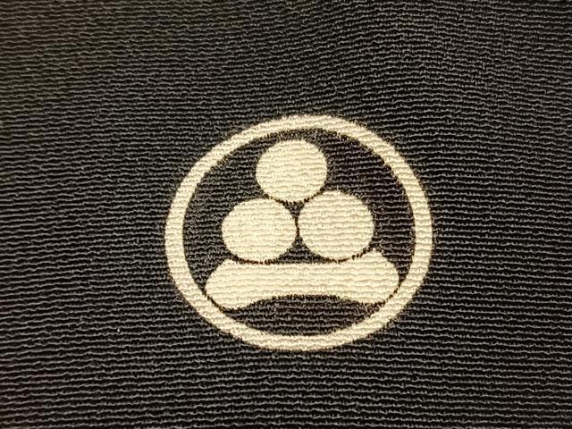 平和屋着物■豪華黒留袖　駒刺繍　本草木染　籬草花文　金彩　無落款　正絹　逸品　BAAW4705hv