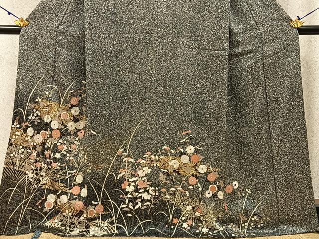平和屋着物●訪問着　流水草花文　たたき染め　黒地　金彩　正絹　逸品　BAAW5014hj