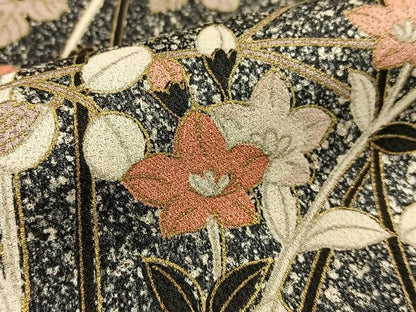 平和屋着物●訪問着　流水草花文　たたき染め　黒地　金彩　正絹　逸品　BAAW5014hj