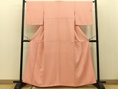 平和屋着物●上質な色無地　紋意匠　珊瑚色　正絹　逸品　未使用　BAAW5033hj