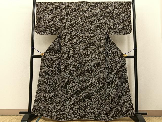 平和屋着物●上質な小紋 舞桜文 黒地 正絹 逸品 BAAW5057hj