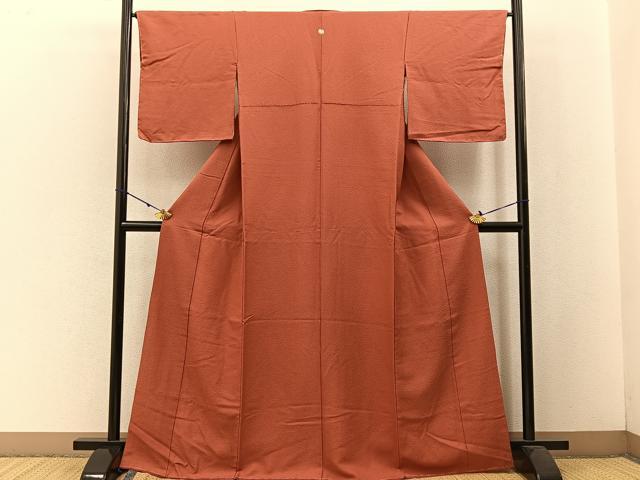 平和屋着物●上質な色無地 紋意匠 赤丹色 正絹 逸品 未使用 BAAW5142hj