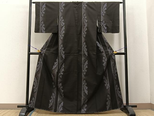 平和屋着物●本場大島紬 9マルキ 地空き 花蝶文 正絹 逸品 未使用 BAAW5156hj