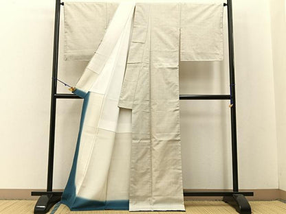 平和屋着物●本場大島紬 白大島 100亀甲 総詰め 正絹 逸品 未使用 BAAW5157hj