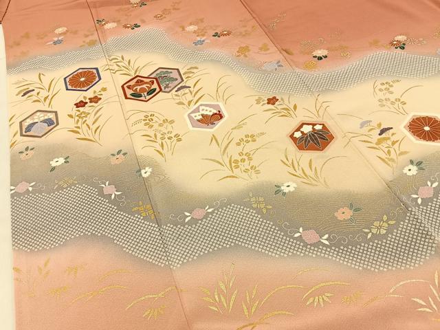 平和屋着物●訪問着 亀甲花蝶文 暈し染め 金彩 正絹 逸品 BAAW5173hj
