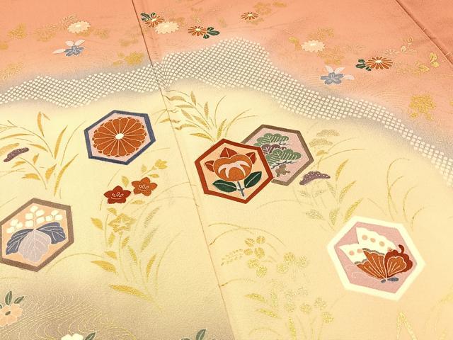 平和屋着物●訪問着 亀甲花蝶文 暈し染め 金彩 正絹 逸品 BAAW5173hj