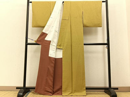 平和屋着物●上質な色無地 紋意匠 金色 正絹 逸品 BAAW5182hj
