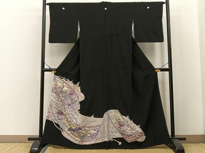 平和屋着物■豪華黒留袖　駒刺繍　孔雀有職花文　金彩　正絹　逸品　BAAW5345hj
