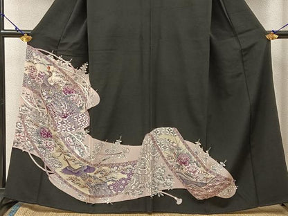 平和屋着物■豪華黒留袖　駒刺繍　孔雀有職花文　金彩　正絹　逸品　BAAW5345hj