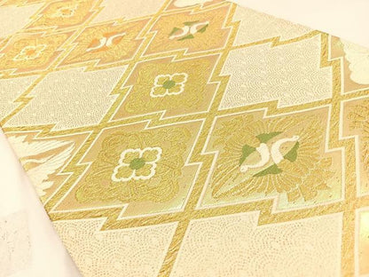 平和屋着物◎六通柄袋帯　唐織　松皮菱向かい鶴花文　金糸　正絹　逸品　BAAW5409hj