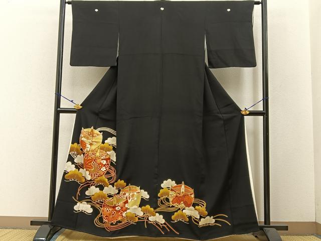平和屋着物■豪華黒留袖　駒刺繍　糸巻き松花文　金彩　正絹　逸品　BAAW5541hj