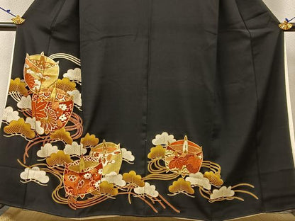 平和屋着物■豪華黒留袖　駒刺繍　糸巻き松花文　金彩　正絹　逸品　BAAW5541hj