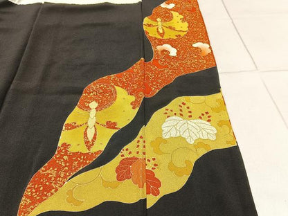 平和屋着物■豪華黒留袖　駒刺繍　舞蝶文　金彩　正絹　逸品　BAAW5564hj