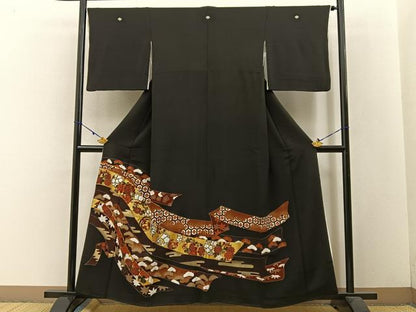 平和屋着物■豪華黒留袖　駒刺繍　熨斗花文　金彩　正絹　逸品　BAAW5579hj