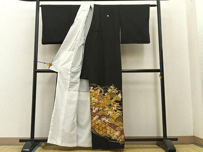 平和屋着物■豪華黒留袖　駒刺繍　鳳凰浜松文　金銀彩　正絹　逸品　BAAW5585hj