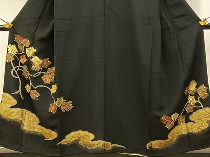 平和屋着物■豪華黒留袖　駒刺繍　松　金彩　正絹　逸品　BAAW5589hj