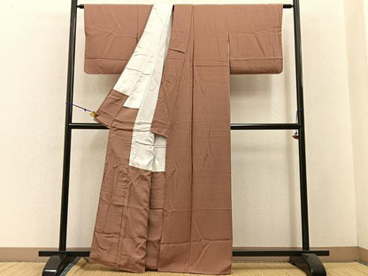 平和屋着物●上質な色無地　作家物　幻の染　岩石染　櫨色　正絹　逸品　未使用　BAAW5730hj