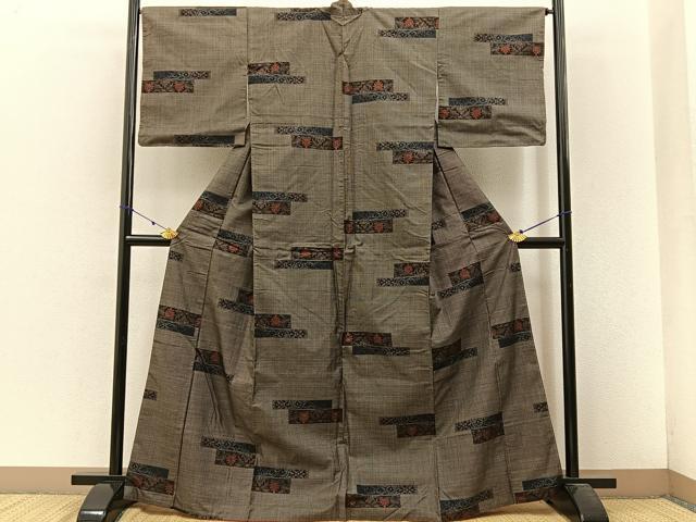 平和屋着物●本場大島紬　7マルキ　横段更紗花文　やまと誂製　正絹　逸品　BAAW5922hj