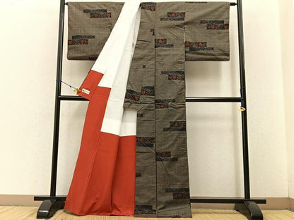 平和屋着物●本場大島紬　7マルキ　横段更紗花文　やまと誂製　正絹　逸品　BAAW5922hj