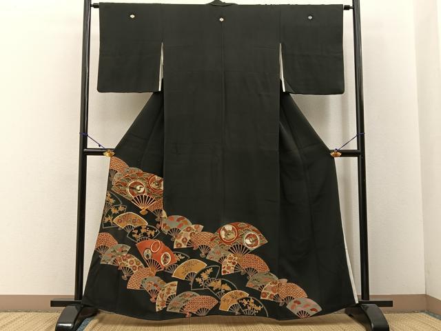 平和屋着物■豪華黒留袖　駒刺繍　扇面飛鶴花文　金彩　正絹　逸品　BAAW5963hj