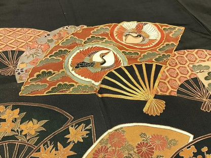 平和屋着物■豪華黒留袖　駒刺繍　扇面飛鶴花文　金彩　正絹　逸品　BAAW5963hj