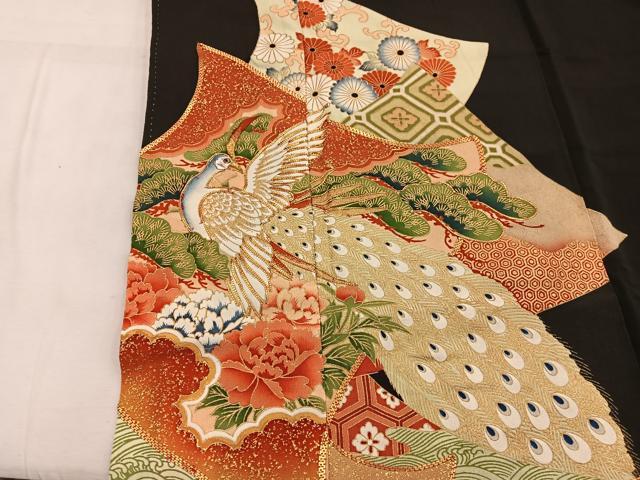 平和屋着物■豪華黒留袖　駒刺繍　孔雀花文　金彩　正絹　逸品　BAAW6647mz
