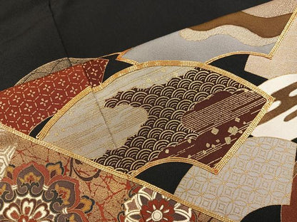 平和屋着物■豪華黒留袖　駒刺繍　地紙重ね青海波花文　金彩　正絹　逸品　BAAW6678mz