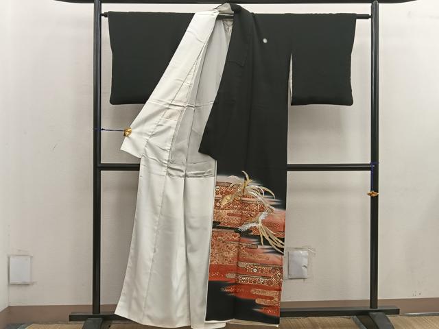 平和屋着物■五代 歌舞伎役者 坂東八十助 黒留袖 刺繍 鳳凰花文 暈し染め 金銀彩 正絹 逸品 BAAW6858mz