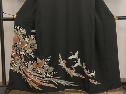平和屋着物■豪華黒留袖 駒刺繍 飛鶴花文 金彩 正絹 逸品 BAAW6859mz