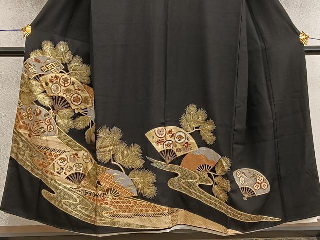 平和屋着物■豪華黒留袖　駒刺繍　扇面宝尽くし花文　金銀彩　正絹　逸品　BAAW6939mz