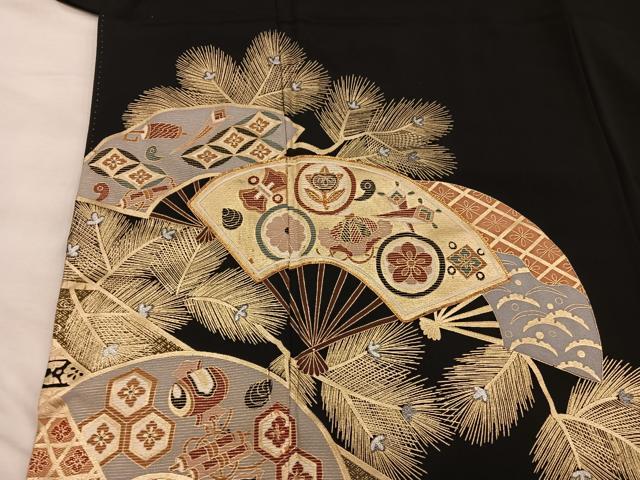 平和屋着物■豪華黒留袖　駒刺繍　扇面宝尽くし花文　金銀彩　正絹　逸品　BAAW6939mz