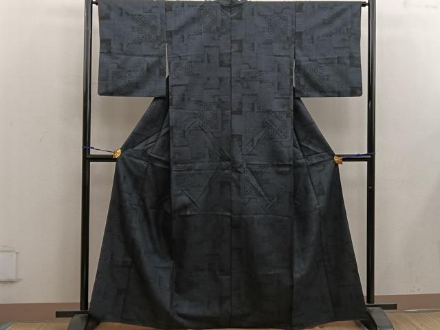平和屋着物■本場大島紬 9マルキ 菱花文 正絹 逸品 BAAW6958mz